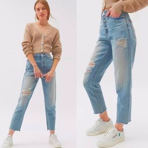 Urban Outfitters BDG Slim Straight Ripped Jeans | Size 29